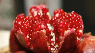 क्या आप अनार के बारे में कुछ अनोखे तथ्य जानते हैं? Pomegranate Interesting Facts
