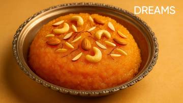 सपने में हलवा खाते देखना: शुभ या अशुभ संकेत | Sapne Me Halwa Khate Dekhna Meaning in Hindi